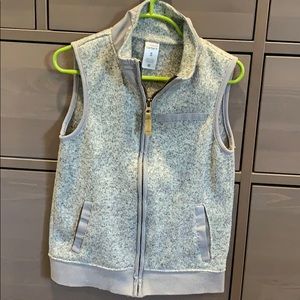 Carter’s light gray 5T vest